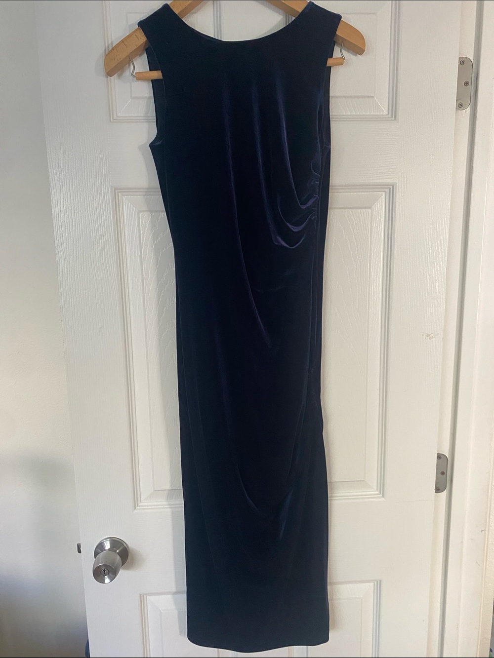 Sleeveless Velvet Maxi Dress in Deep Navy